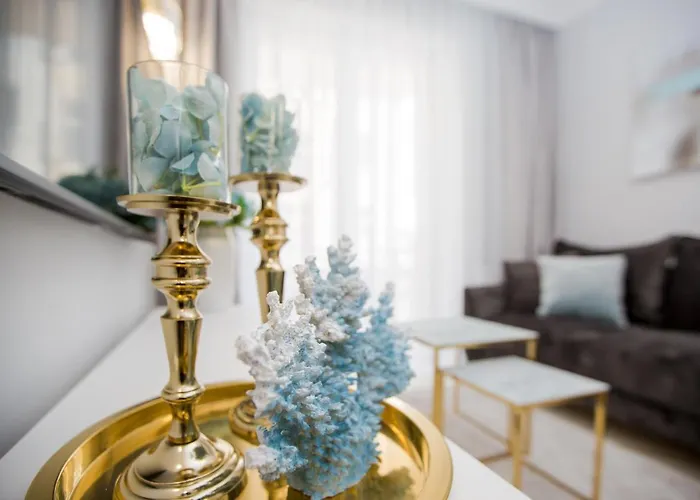 Hamptons Apartment