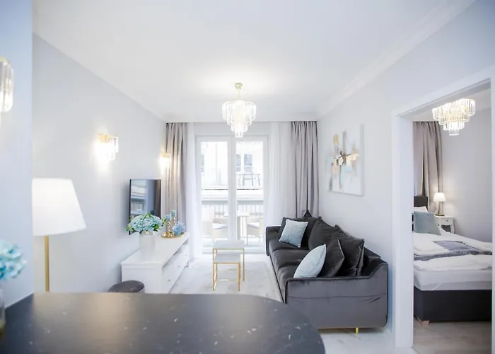 Hamptons Apartment